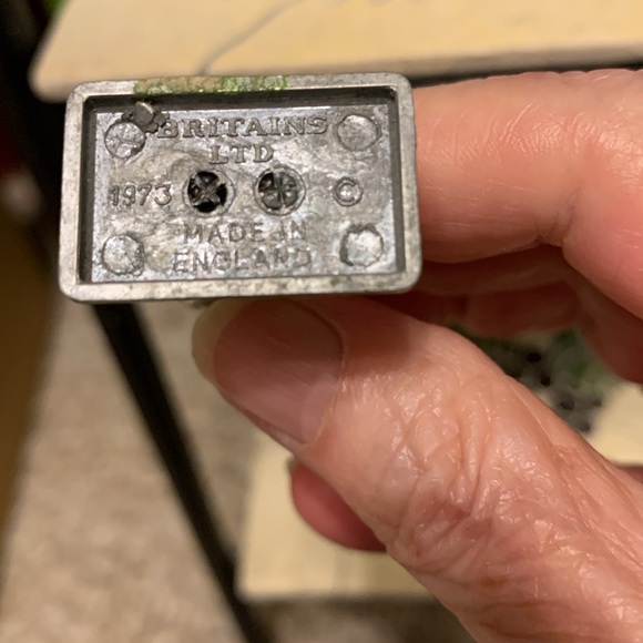 Vintage British Tin Men - Picture 3 of 5